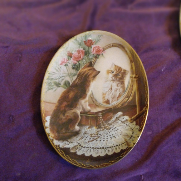 Bradford Exchange Plates - Picture 4 of 6